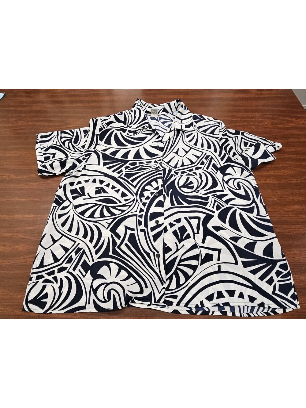 Voir Womens 16W Blouse Black White Abstract Button Front Short Sleeve Plus Size